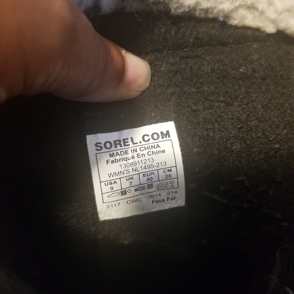 Sorel Winter Boots - Picture 4 of 6